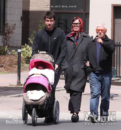 杰瑞·奥康奈尔(Jerry O'Connell)生活照及最新剧照