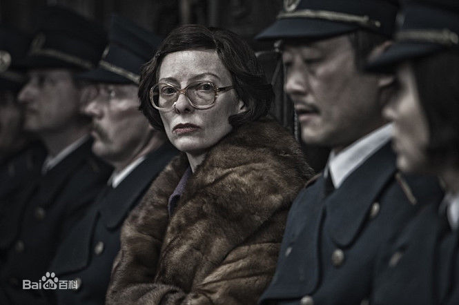 精选奉俊昊(/ Bong Joon ho)在《雪国列车》中的图册