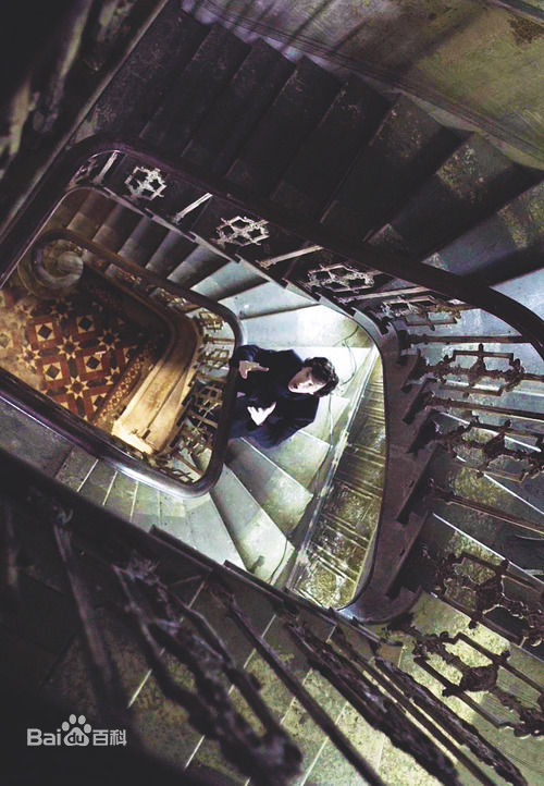 本尼迪克特·蒂莫西·卡尔顿·康伯巴奇(Benedict Timothy Carlton Cumberbatch)《神探夏洛克》高清剧照