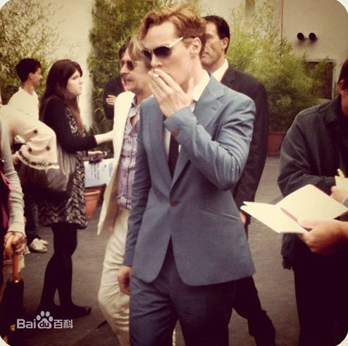 本尼迪克特·蒂莫西·卡尔顿·康伯巴奇(Benedict Timothy Carlton Cumberbatch)本尼迪克特出席活动照片性感图片图集