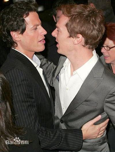 本尼迪克特·蒂莫西·卡尔顿·康伯巴奇(Benedict Timothy Carlton Cumberbatch)本尼迪克特出席活动照片性感图片图集