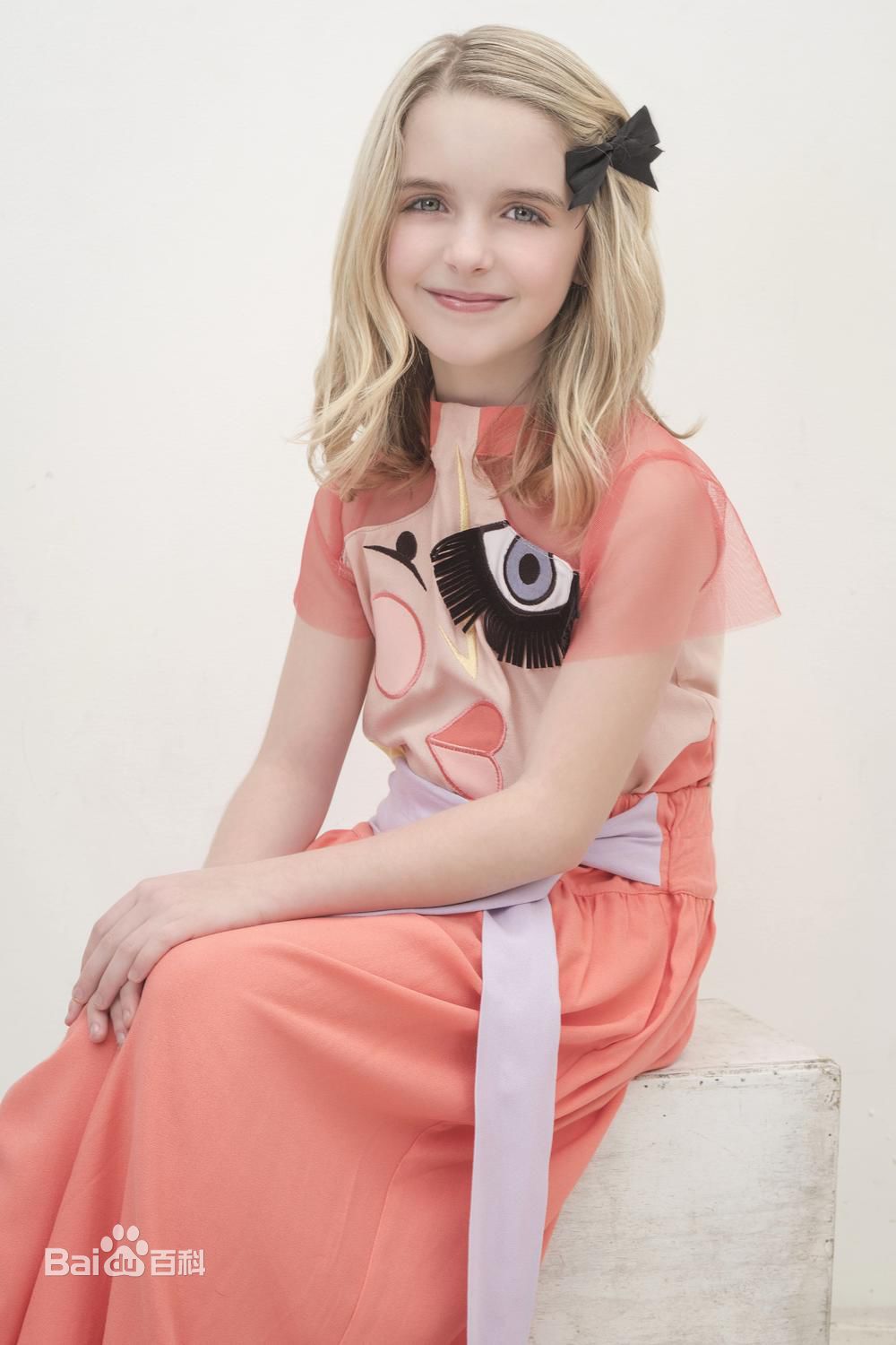 最新麦肯娜·格瑞丝(McKenna Grace)性感图片