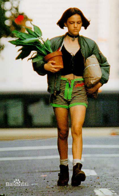 最新娜塔莉·波特曼(Natalie Portman、Natalie Hershlag)在《这个杀手不太冷》中的图集