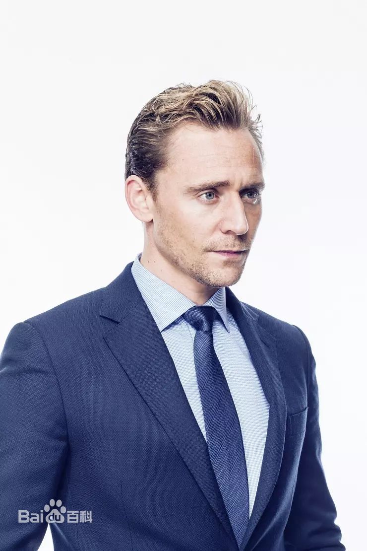 汤姆·希德勒斯顿(Tom Hiddleston)高清抖森纯色西装图集
