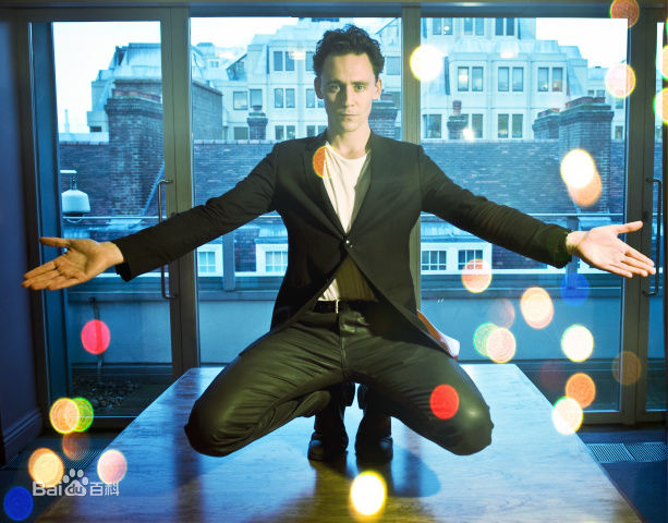 精选汤姆·希德勒斯顿(Tom Hiddleston)精彩图册