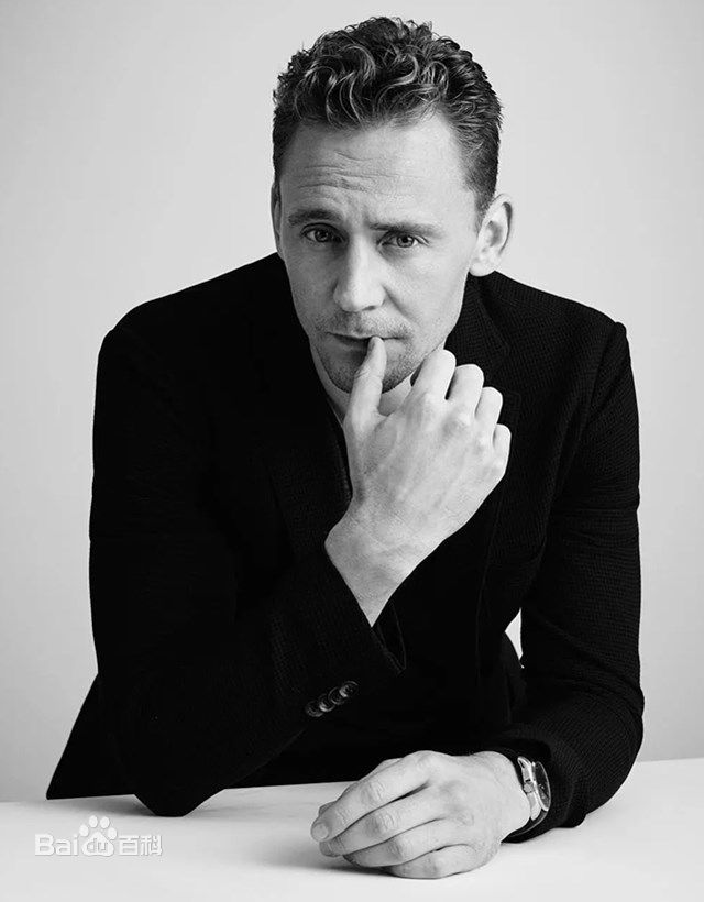 最新汤姆·希德勒斯顿(Tom Hiddleston)壁纸