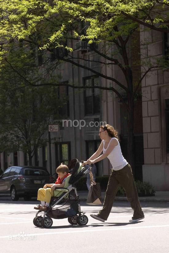 劳拉·琳妮(Laura Linney)《保姆日记》最全剧照