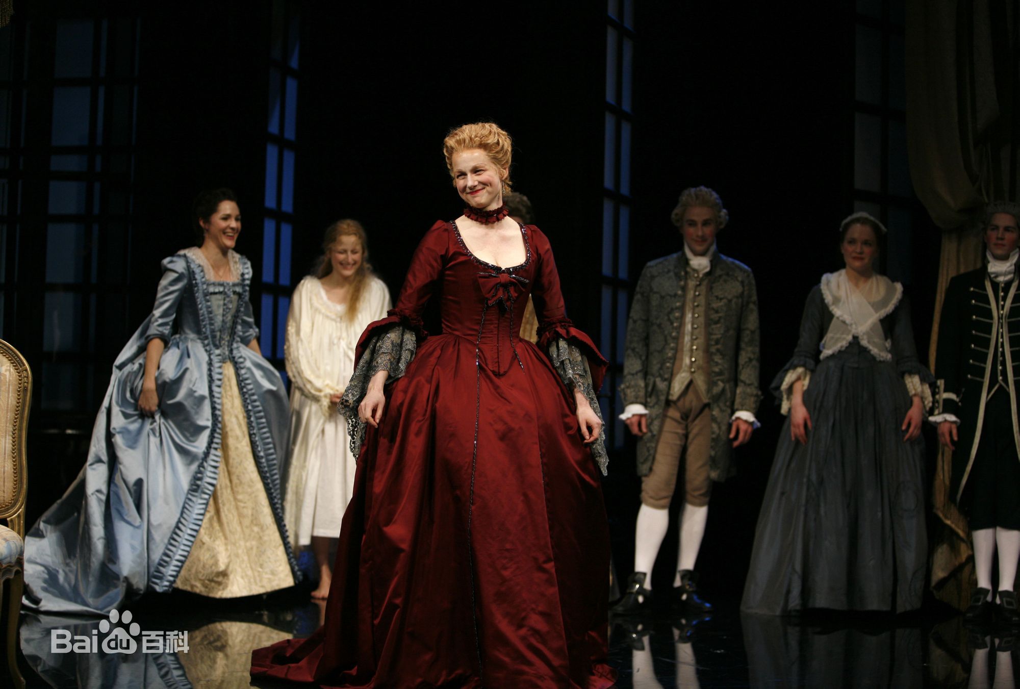 最新劳拉·琳妮(Laura Linney)精彩图册