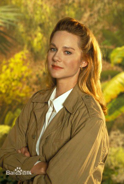 最新劳拉·琳妮(Laura Linney)精彩图册