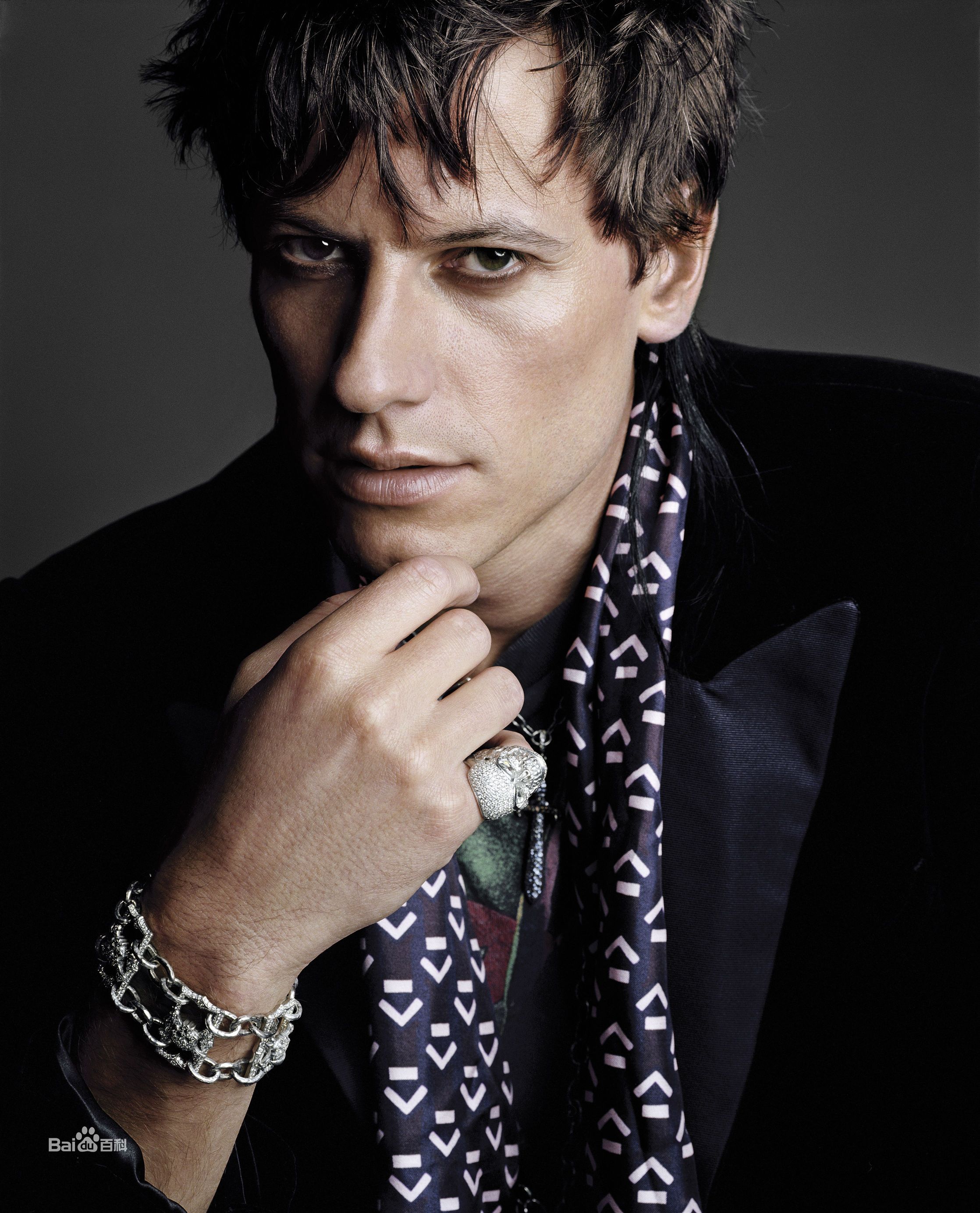 最优质艾恩·格拉法德(Ioan Gruffudd)生活照