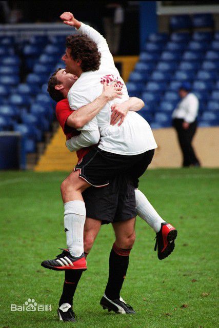 最新艾恩·格拉法德(Ioan Gruffudd)精彩图册