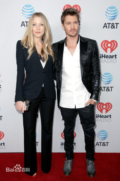 查德·迈克尔·墨瑞(Chad Michael Murray)与妻子萨拉·罗默尔壁纸壁纸