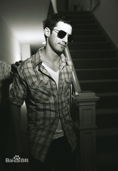 米洛·文提米利亚(Milo Ventimiglia、Milo Anthony Ventimiglia)米洛·文堤米利亚素颜照相册