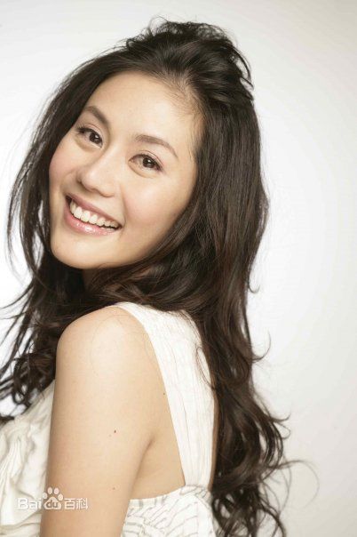 萧瑶与女儿前后照片