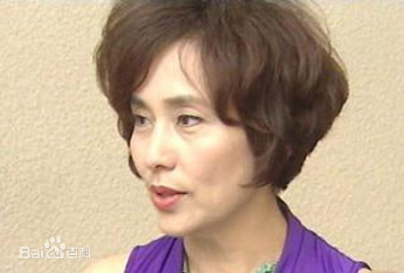 萧瑶与女儿前后照片