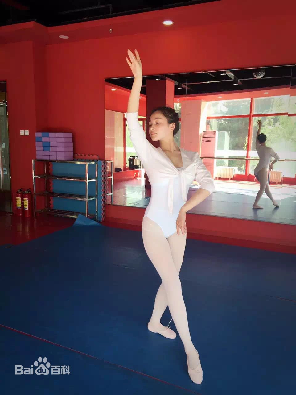 孙嘉璐(Deer)运动美图壁纸壁纸