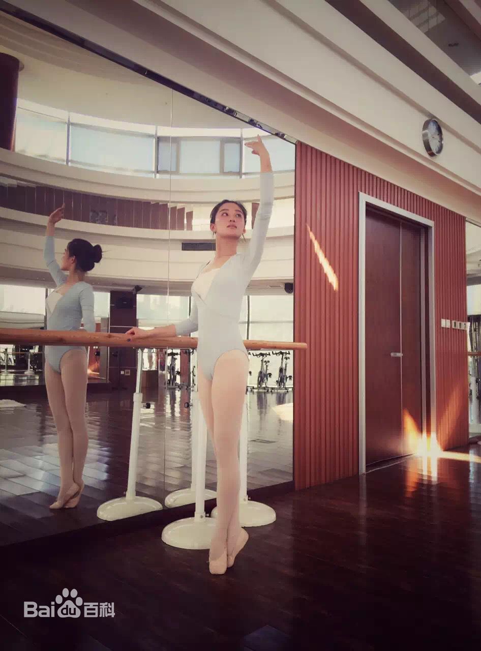 孙嘉璐(Deer)运动美图壁纸壁纸