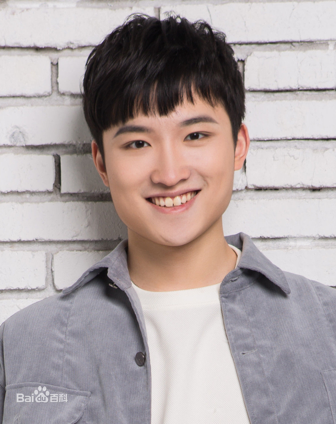 高清万昌皓(Chuck)图片