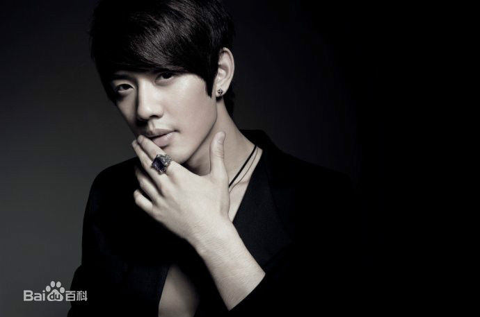 最新刘成瑞(Ray)性感图片