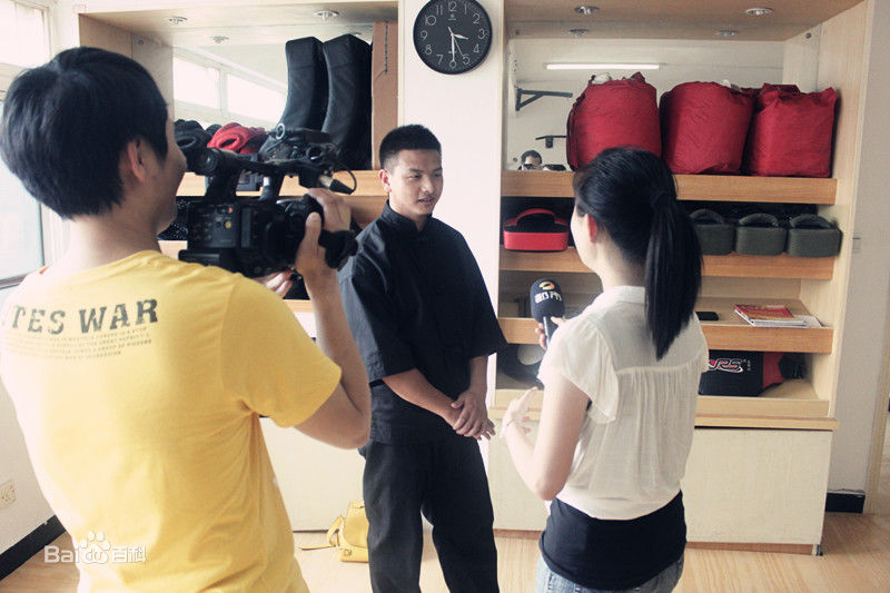 江传荣(Ronnie Jiang)系列图片图册