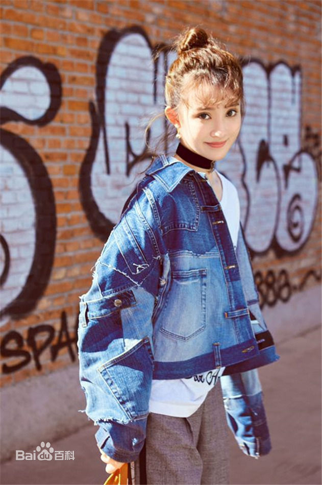 孙佳雨最新街拍性感图片图集