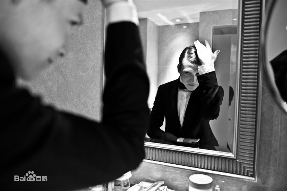 最优质卡莱伯·兰德里·琼斯(Caleb Landry Jones)生活照