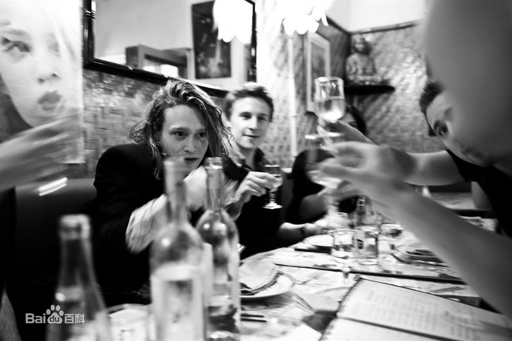 最优质卡莱伯·兰德里·琼斯(Caleb Landry Jones)生活照