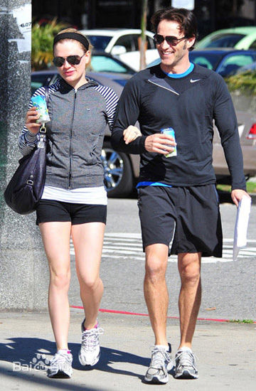 最优质史蒂芬·莫耶(Stephen Moyer)精彩图册