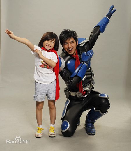 駱炫銘(Lucas)炫铭与艺人的合照素颜照相册