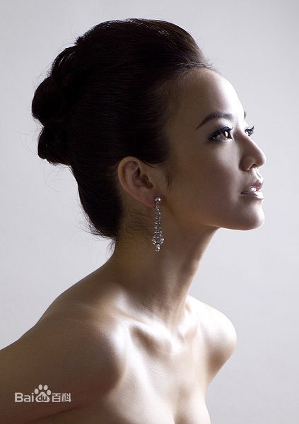 柳翰雅(Aya)最新阿雅封面壁纸