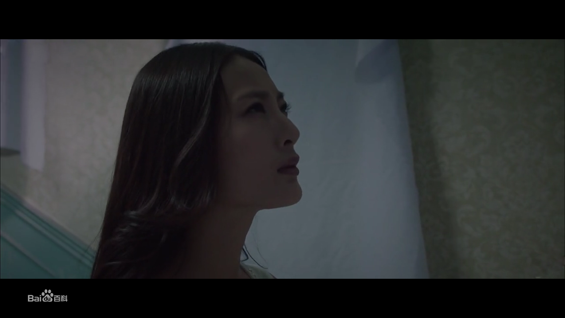 精选王李丹妮(Daniella Wang)在《夜半梳头》中的图册