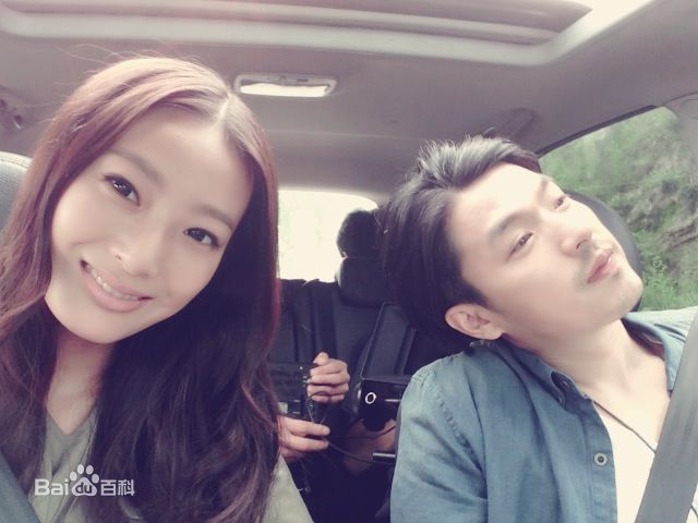 精选王李丹妮(Daniella Wang)在《夜半梳头》中的图册