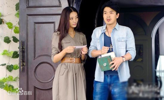 精选王李丹妮(Daniella Wang)在《夜半梳头》中的图册