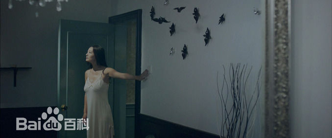 精选王李丹妮(Daniella Wang)在《夜半梳头》中的图册