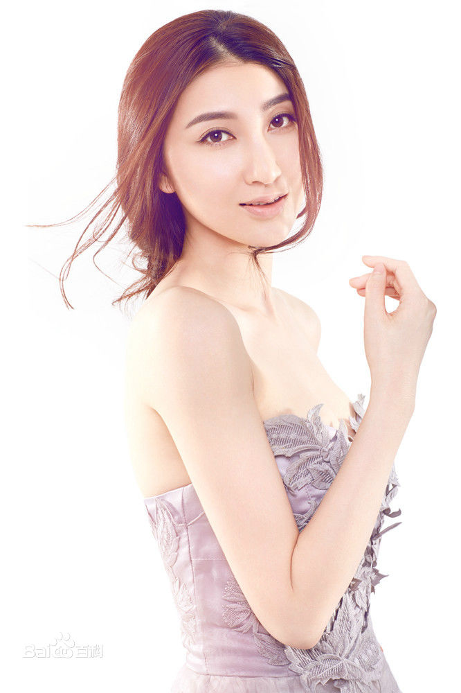 吕妍昕最新图集