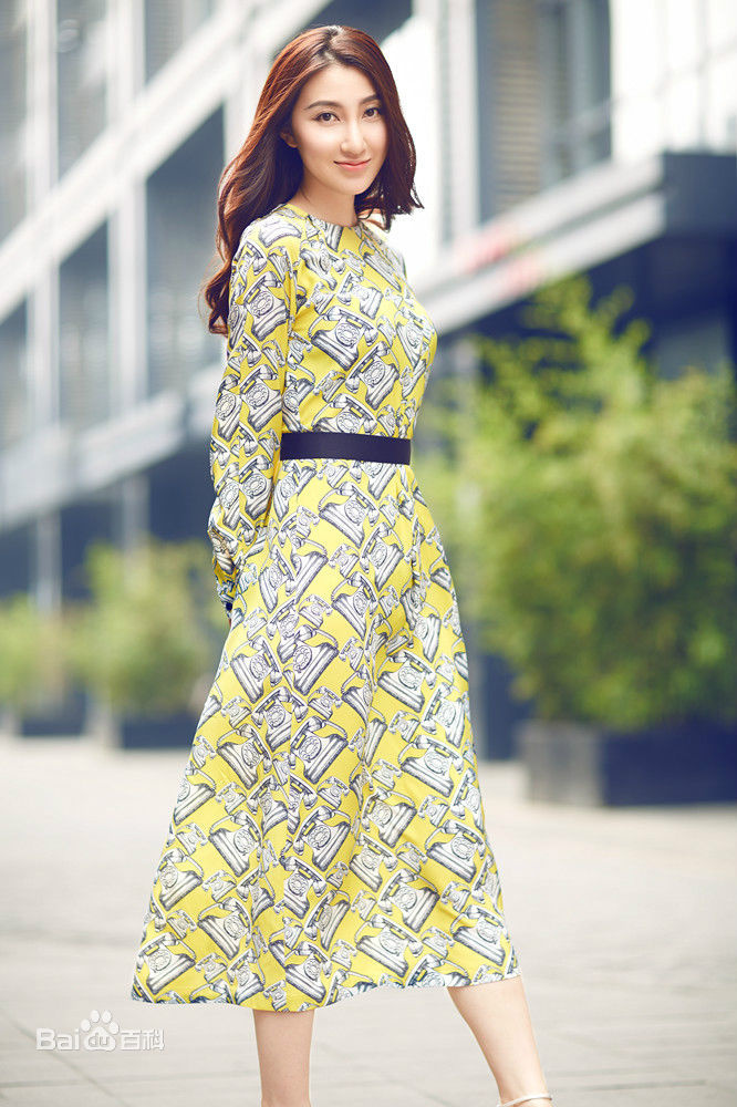 吕妍昕最新照壁纸