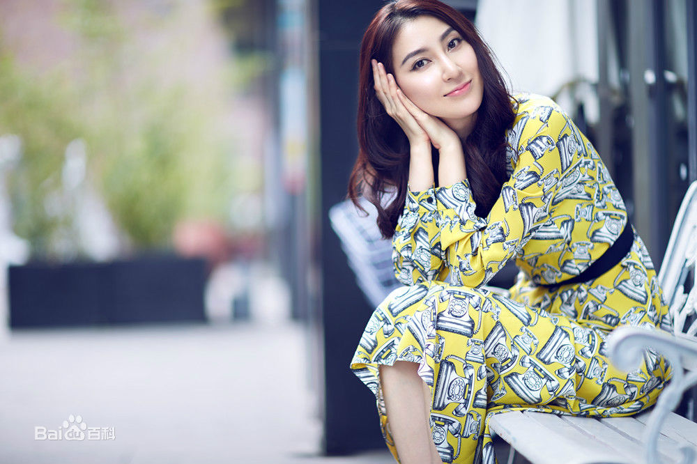 吕妍昕最新照壁纸