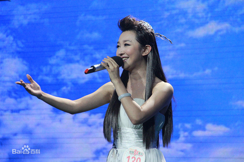 王芳台前幕后生活照相册