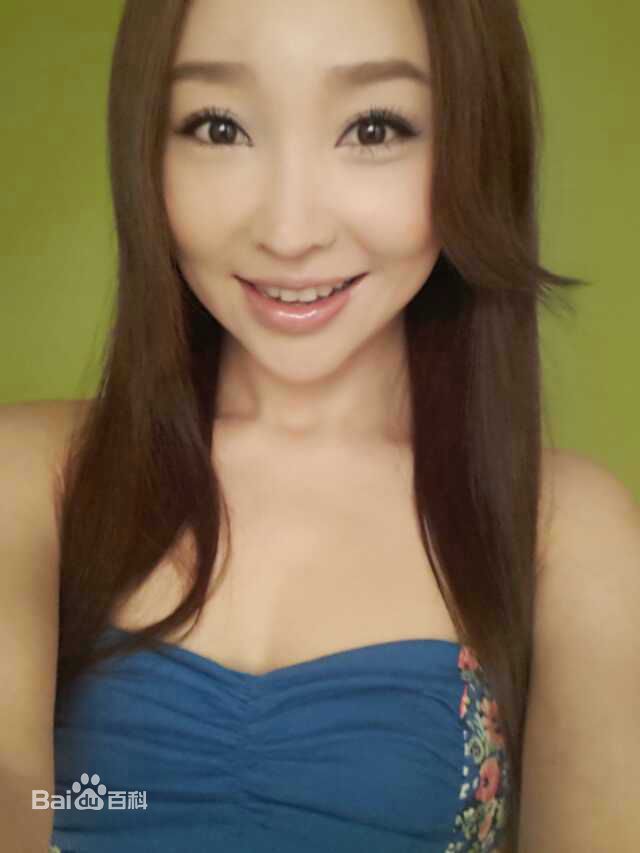 王芳美图集锦生活照相册