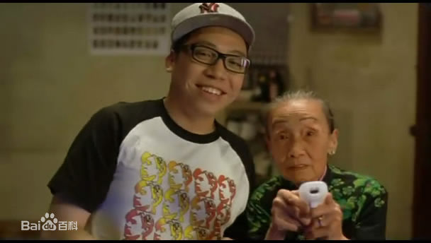 最新侯焕玲性感图片