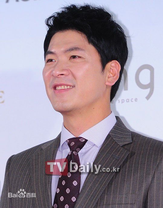 金相庆(Kim Sang-Kyung、)出席节目性感图片图集