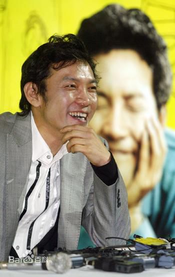 郑进永( /Jin-yeong Jeong)生活照性感图片图集