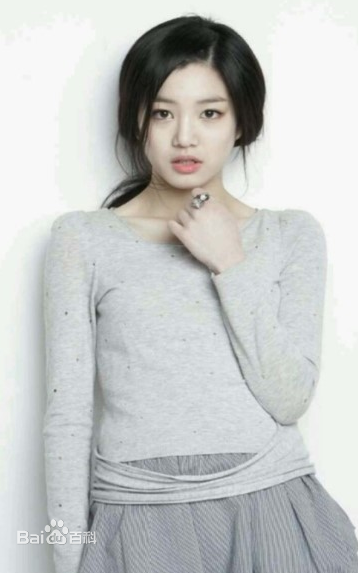 最优质李侑菲(Lee Yu Bi)生活照