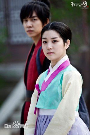 李侑菲(Lee Yu Bi)九家之书壁纸壁纸