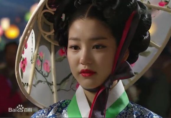 李侑菲(Lee Yu Bi)九家之书壁纸壁纸