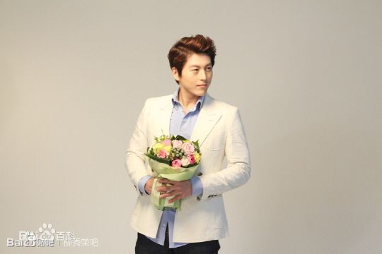 柳秀荣(Ryu Su Young、リュ スヨン)广告图图册