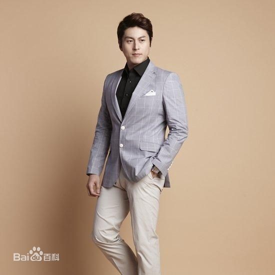 柳秀荣(Ryu Su Young、リュ スヨン)广告图图册