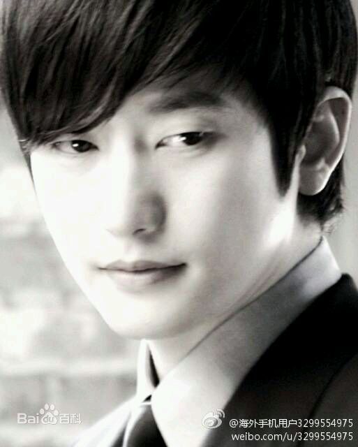 最优质朴施厚(，Park Si Hoo)在《我是杀人犯》图册中的相册