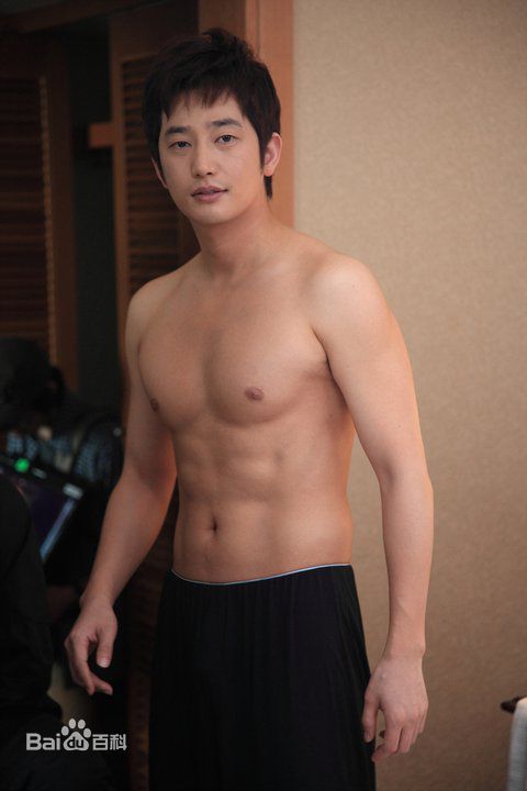 最全朴施厚(，Park Si Hoo)在《逆转女王》图册中的壁纸