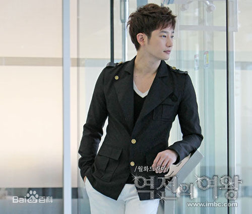 最全朴施厚(，Park Si Hoo)在《逆转女王》图册中的壁纸